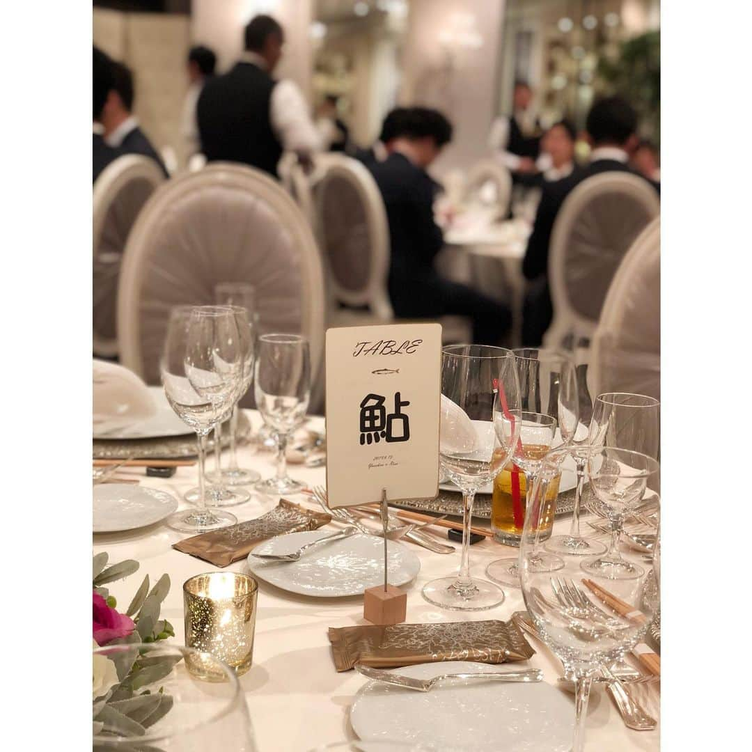 藤本真未さんのインスタグラム写真 - (藤本真未Instagram)「Happy Wedding🤵👰💍 昨日は日テレイベコン同期 りさの結婚式✨ * 挙式から披露宴まで 笑顔と涙溢れる感動いっぱいの時間でした✨ ご家族の愛がたくさん溢れるとても幸せな1日でした🥺💓💓 * それにしても美男美女☺️ ディズニーの王子様とプリンセス🤴👸❤️ * #結婚式 #披露宴 #WeddingParty #HappyWedding #おめでとう #ザストリングス表参道 #ザストリングス #NTVec #NTVec28 #日テレイベコン #28期 #同期 #Happy #Wedding」6月16日 19時32分 - manamifujimoto108