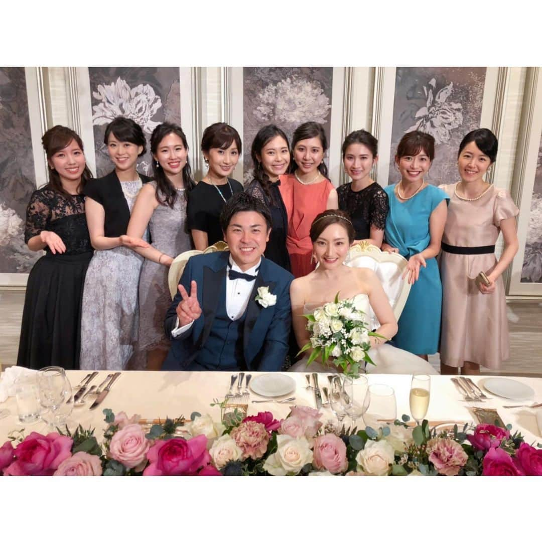 藤本真未さんのインスタグラム写真 - (藤本真未Instagram)「Happy Wedding🤵👰💍 昨日は日テレイベコン同期 りさの結婚式✨ * 挙式から披露宴まで 笑顔と涙溢れる感動いっぱいの時間でした✨ ご家族の愛がたくさん溢れるとても幸せな1日でした🥺💓💓 * それにしても美男美女☺️ ディズニーの王子様とプリンセス🤴👸❤️ * #結婚式 #披露宴 #WeddingParty #HappyWedding #おめでとう #ザストリングス表参道 #ザストリングス #NTVec #NTVec28 #日テレイベコン #28期 #同期 #Happy #Wedding」6月16日 19時32分 - manamifujimoto108