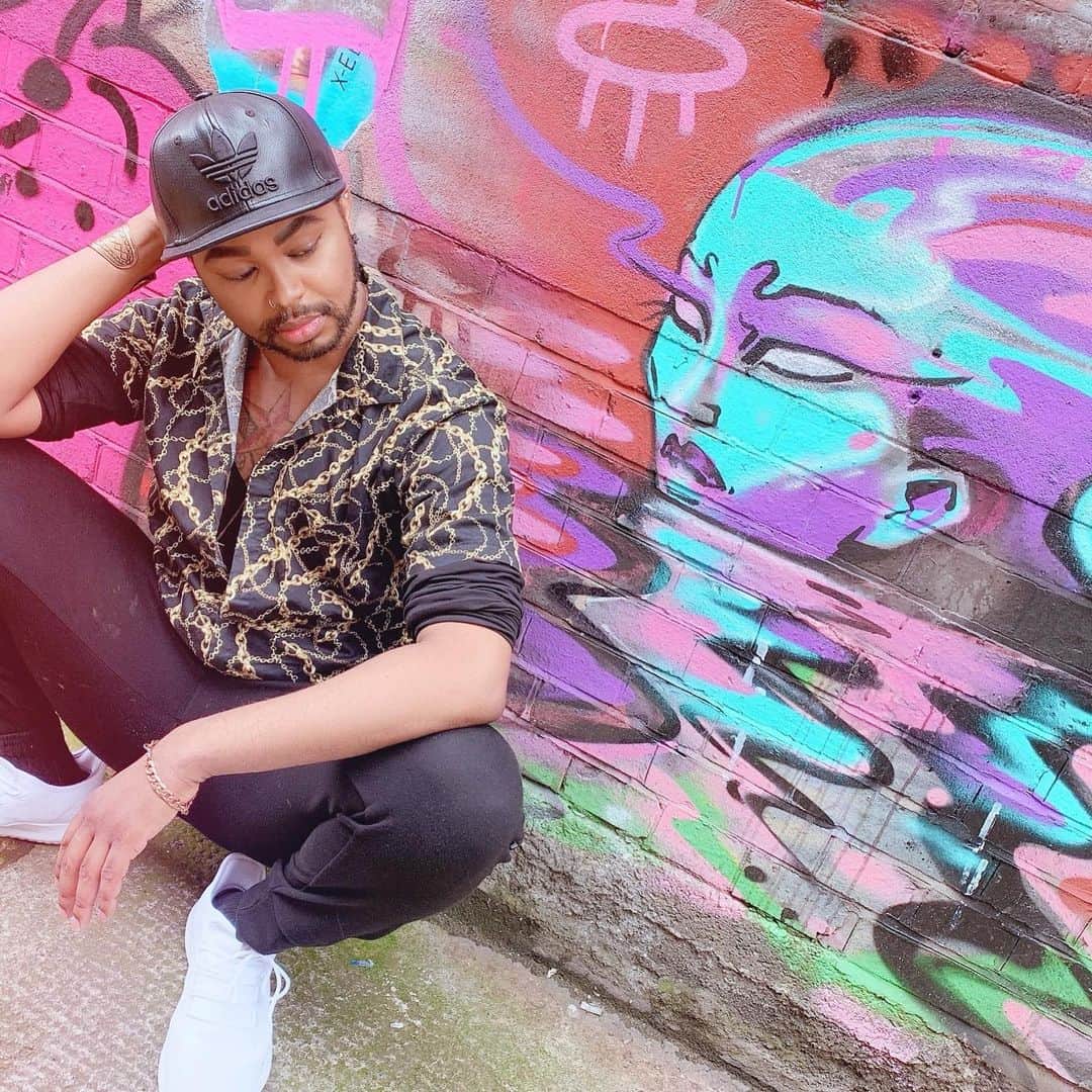 Codyのインスタグラム：「Caption this」