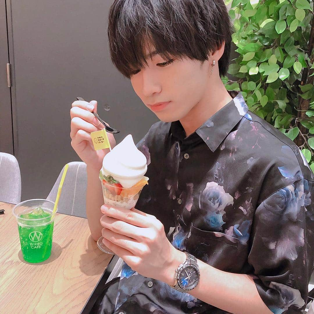 大谷悠哉さんのインスタグラム写真 - (大谷悠哉Instagram)「一緒にスイーツてきな？  Sweets together?  #彼女目線 #tiktok #tiktokjapan #followｍe #love  #loveyourself #instaguam  #fashion #Love #instagood 	#followme #selfie #instadaily 	#instalike  #日本 #JAPAN #photooftheday #tbt #follow #fun #ハイファイヴ #ハイファイ #HiFive #おしゃれさんと繋がりたい #名古屋」6月16日 19時49分 - s_410yuya