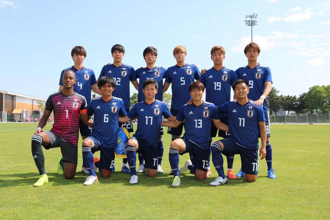 大南拓磨のインスタグラム：「トゥーロン国際大会準優勝に終わりました、応援ありがとうございました！ 次に向けて頑張ります！ #トゥーロン国際大会 #u22日本代表」