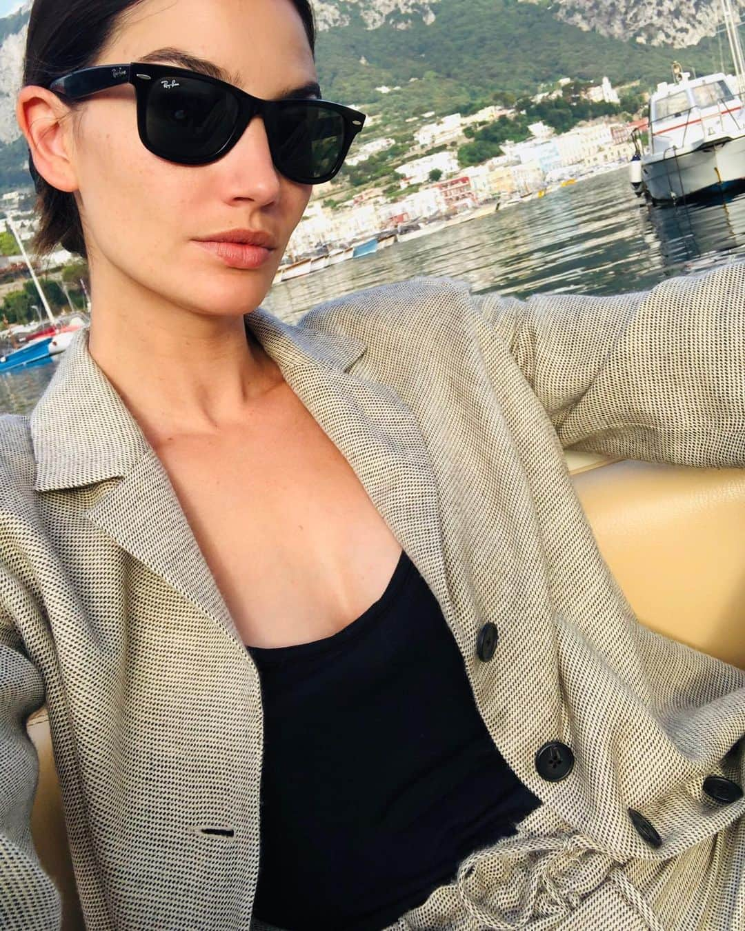 リリー・オルドリッジさんのインスタグラム写真 - (リリー・オルドリッジInstagram)「Ciao Capri 💋」6月16日 20時56分 - lilyaldridge