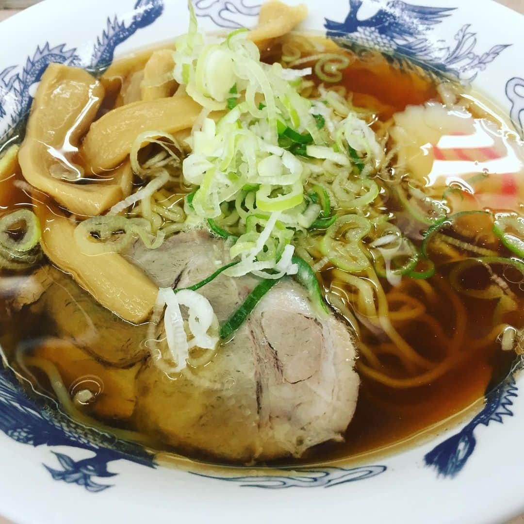 岸田繁さんのインスタグラム写真 - (岸田繁Instagram)「5麺で済んだら警察いらん」6月16日 20時49分 - kishidashigeru