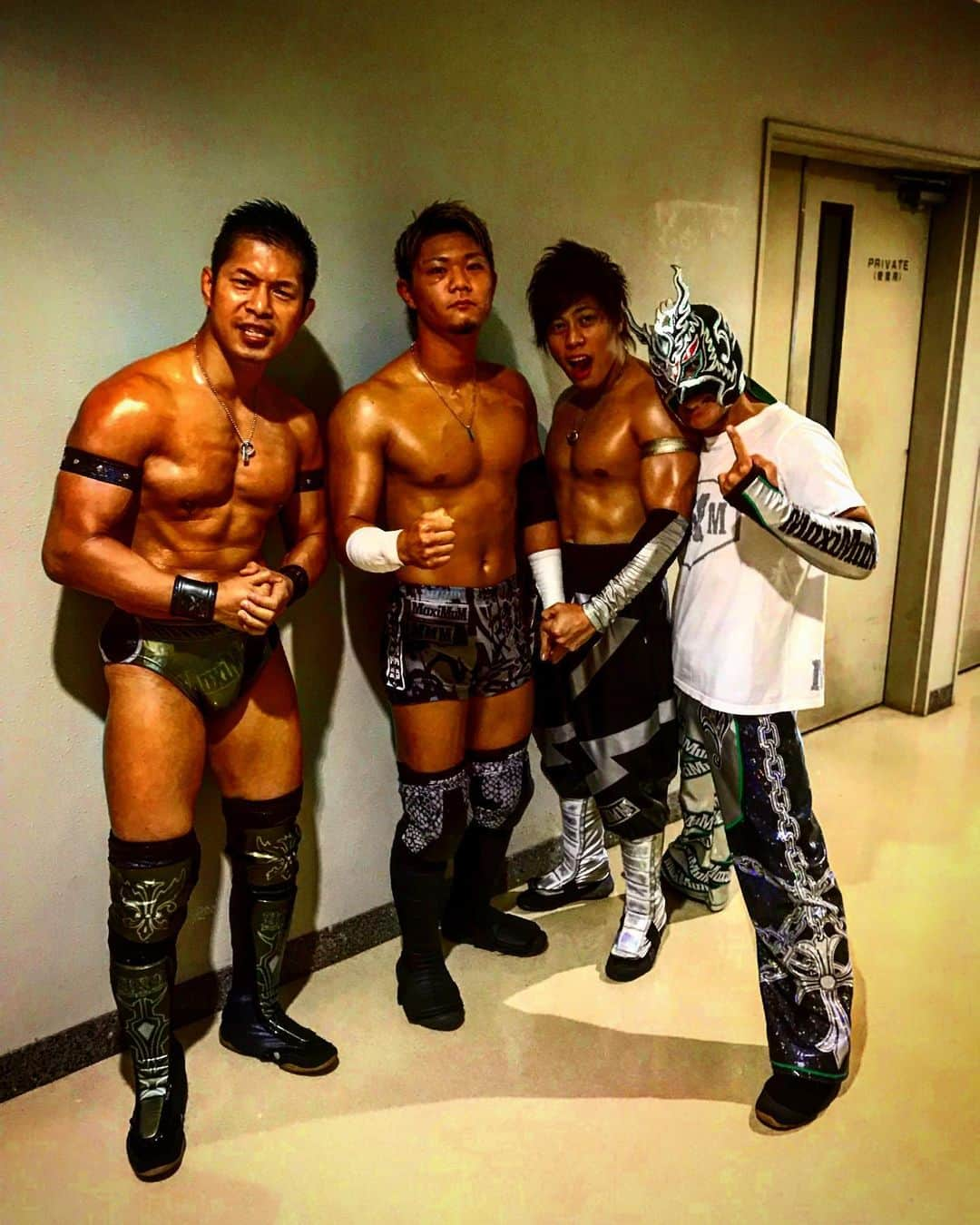 土井成樹さんのインスタグラム写真 - (土井成樹Instagram)「連戦終了！ 祭典でタイトル奪取や！ ↓  KOBE プロレスフェスティバル 2019 Presented by バルサン 7月21日（日） 兵庫・神戸ワールド記念ホール オープン・ザ・ツインゲート統一タッグ選手権試合-3WAYタッグマッチ 《王者組》 YAMATO KAI vs 《挑戦者組》 土井成樹 石田凱士 vs 《挑戦者組》 Eita ビッグR清水  #dragongate  #maximum  #土井成樹  #タイトル戦  #神戸プロレスフェスティバル2019」6月16日 20時58分 - naruki.doi