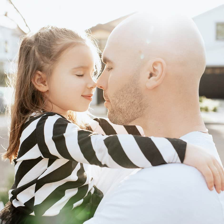 ジャナ・クレイマーさんのインスタグラム写真 - (ジャナ・クレイマーInstagram)「Happy Father’s Day to my wonderful husband. Our kids are so lucky to have such an amazing daddy. Thank you for loving them with all of your heart , and showing up for them every single day. We love you so much.」6月16日 20時59分 - kramergirl