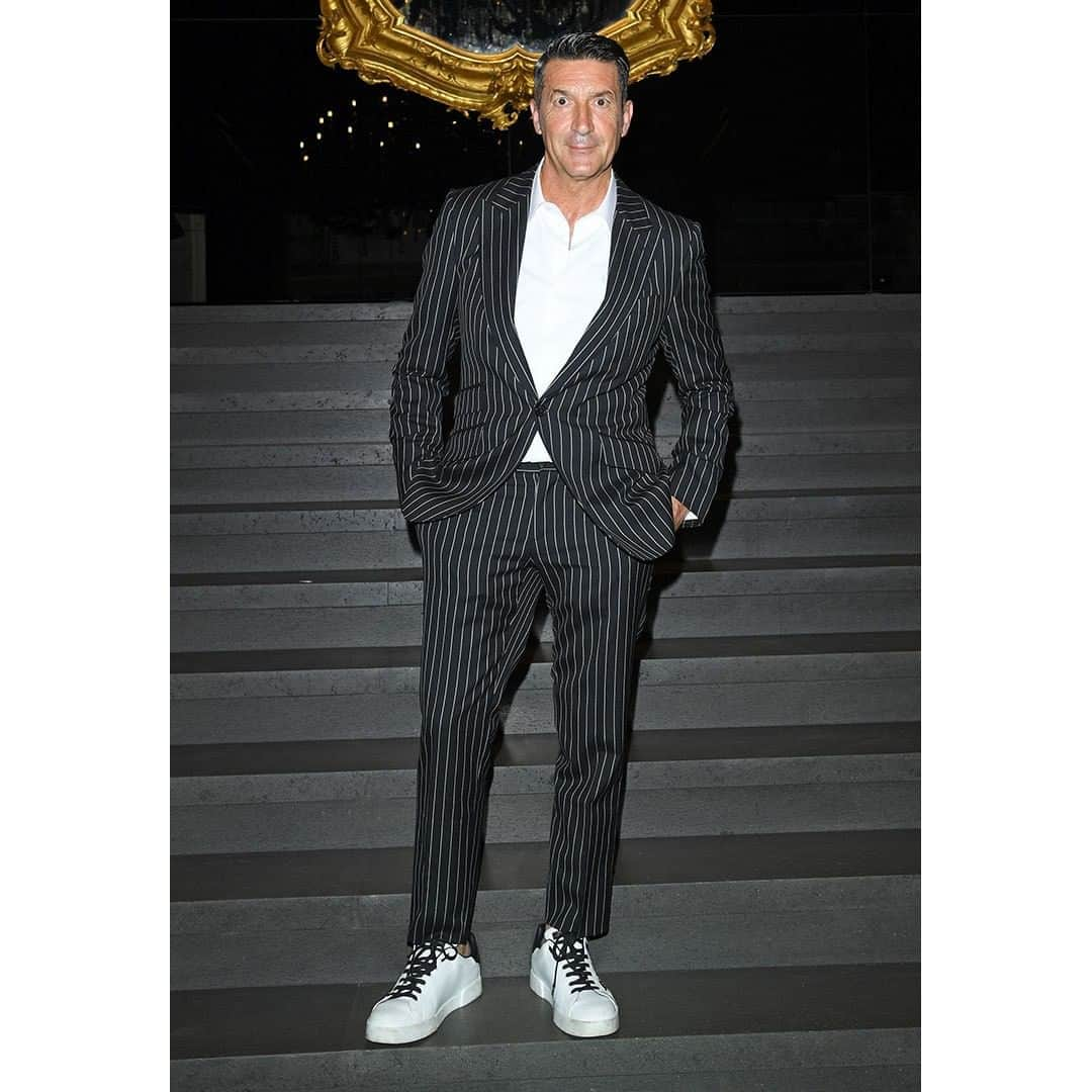 ドルチェ&ガッバーナさんのインスタグラム写真 - (ドルチェ&ガッバーナInstagram)「Girolamo Panzetta attends the Dolce&Gabbana Men’s Spring Summer 2020 Fashion Show. #DGSicilianTropical #DGMenSS20 #DolceGabbana」6月16日 21時01分 - dolcegabbana