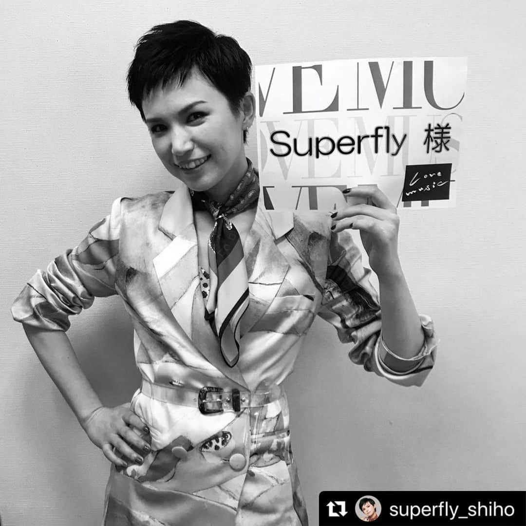 ワーナーミュージック・ジャパンさんのインスタグラム写真 - (ワーナーミュージック・ジャパンInstagram)「_ #Superfly 【TV】 今夜‼️ 24日(日)24:30〜25:25 フジテレビ「Love music」に出演します😆🌟 是非見てくださいね〜(°▽°) _ #Repost @superfly_shiho ・・・ 昨日今日と、テレビ出演。 見てヨーン」6月16日 21時10分 - warnermusic_jp