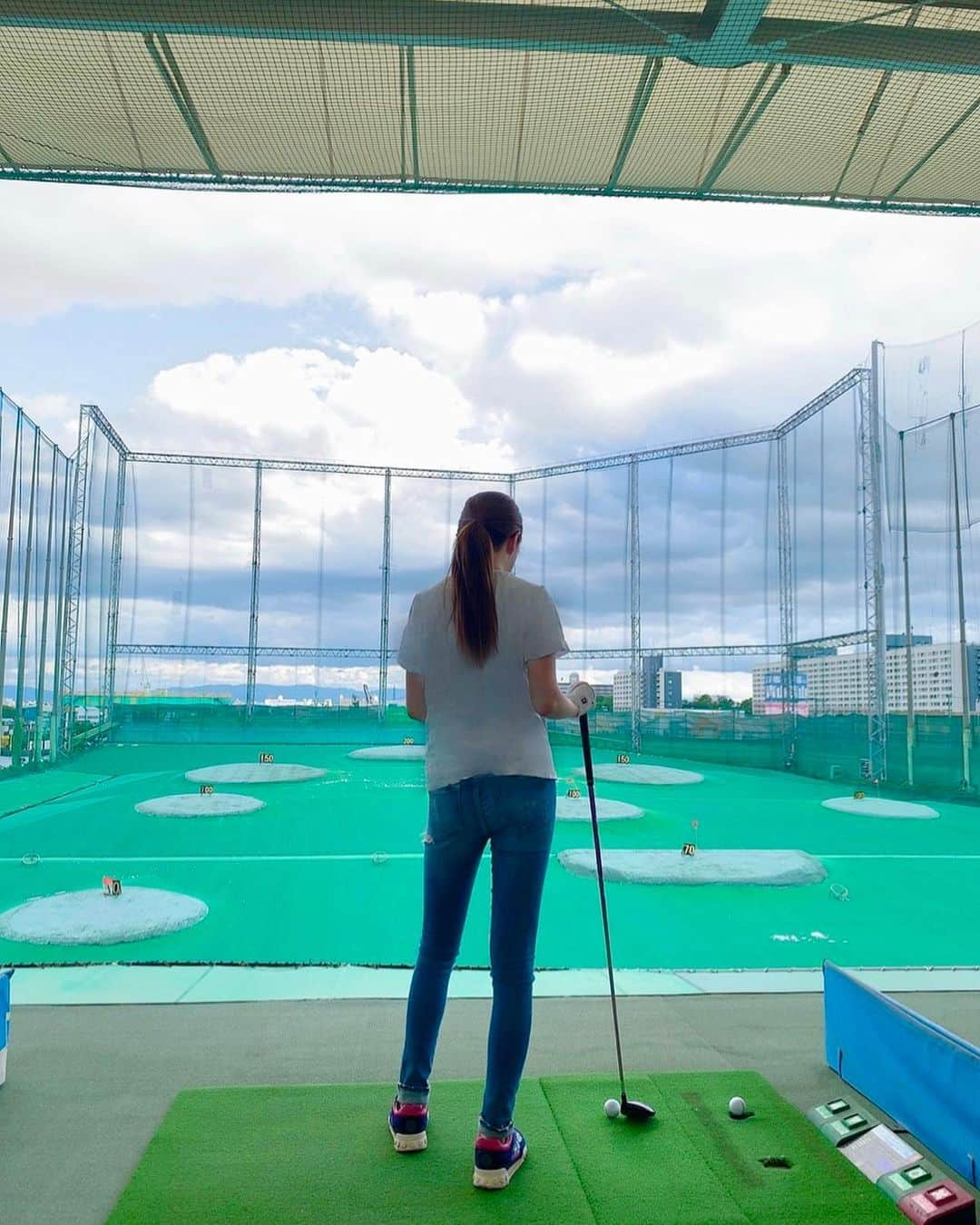 小川真葵さんのインスタグラム写真 - (小川真葵Instagram)「ゴルフクラブ揃えた！ ゼクシオ🏌️‍♀️サイコバニー🏴‍☠️ . #ゼクシオ#サイコバニー #golf#ゴルフ#ゴルフ女子 #xxio#psychobunny」6月16日 21時41分 - aoi1002_