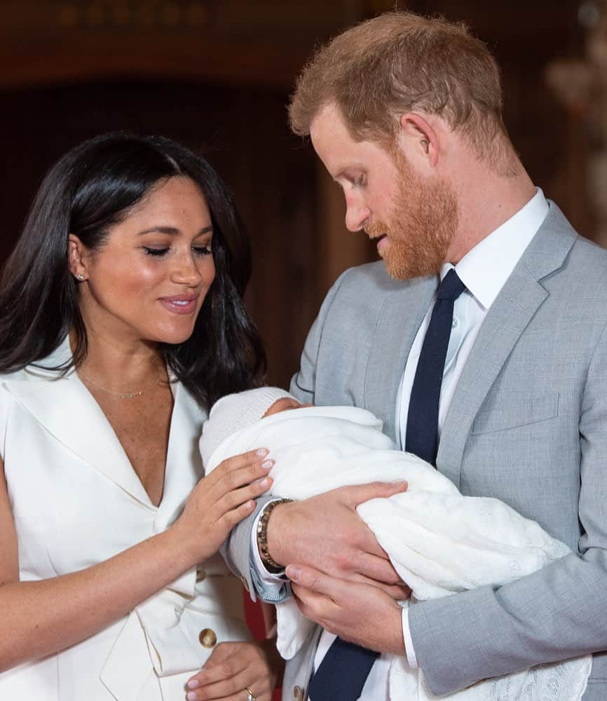 Just Jaredさんのインスタグラム写真 - (Just JaredInstagram)「Royal baby Archie Harrison looks so cute in this brand new photos! Tap this pic in the link in bio to check out the never before seen picture.  #ArchieHarrison #MeghanMarkle #PrinceHarry Photo: Getty」6月16日 21時42分 - justjared