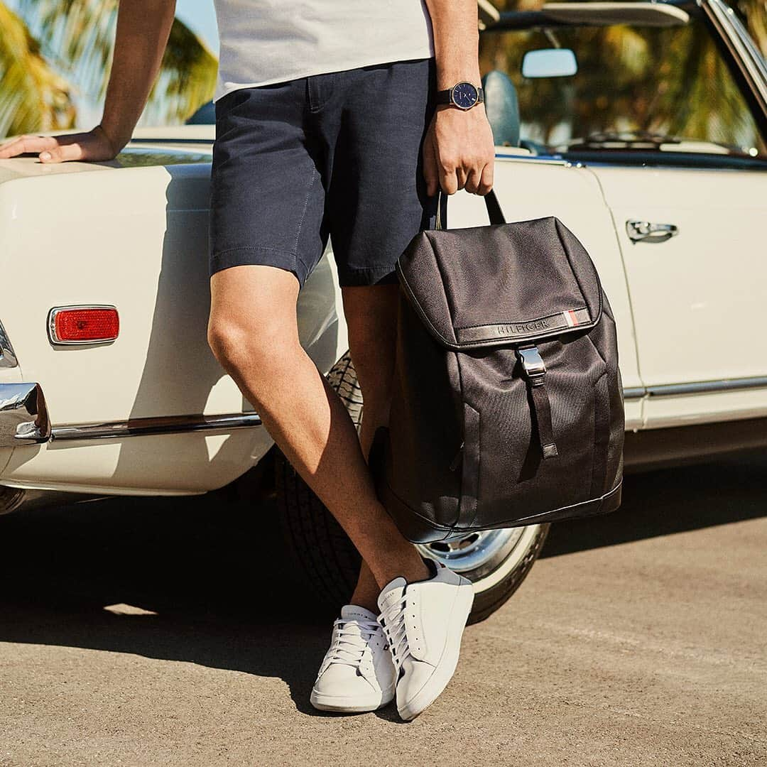 Tommy Hilfigerさんのインスタグラム写真 - (Tommy HilfigerInstagram)「Grab your backpack, some fresh white kicks and get the summer adventures started. #TommyHilfiger」6月16日 21時50分 - tommyhilfiger