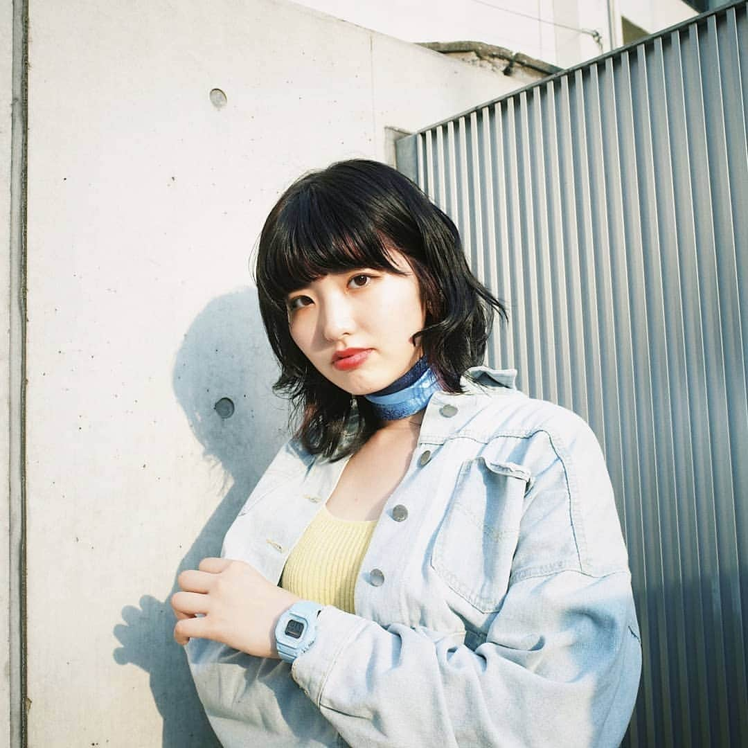 CASIO BABY-G Japan Officialさんのインスタグラム写真 - (CASIO BABY-G Japan OfficialInstagram)「BABY-G 2019 SUMMER STYLE @babyg_jp × @rrr_tokyo 『 TOKYO COLORFUL TIME 』 ■ Watch Model : BLX-560-2JF(blue)  PRICE：¥9,500＋tax ■ Model：@__nmsk13  色味の違うブルーを合わせた同系色グラデーションコーデ。手元には夏にぴったりのパステルブルーのBABY-Gを。 トップス、スニーカーにはイエローを持ってきて明るい印象に。  skirt : @rrr_vintage other:モデル私物  #BABY_G #babyg_jp #CASIO #Watch #Watches #TokyoColorfulTime #Japan #Tokyo #Harajuku #Fashion #ColorFashion #SummerFashion #ootd #Wear #Used #Vintage #カラフル #ファッション #時計 #夏  #コーデ #rrrtokyo  #rrrvintage」6月16日 21時55分 - babyg_jp