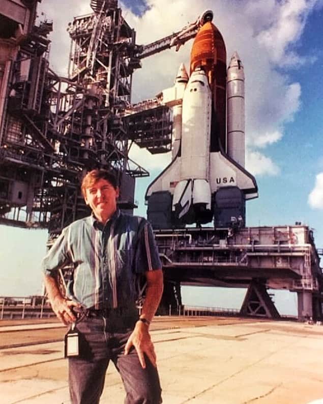 ダニエル・イートンのインスタグラム：「Happy Fathers Day to one of the coolest cats around. From classical music to launching astronauts into space you’ve truly done it all. Thank you Dad」
