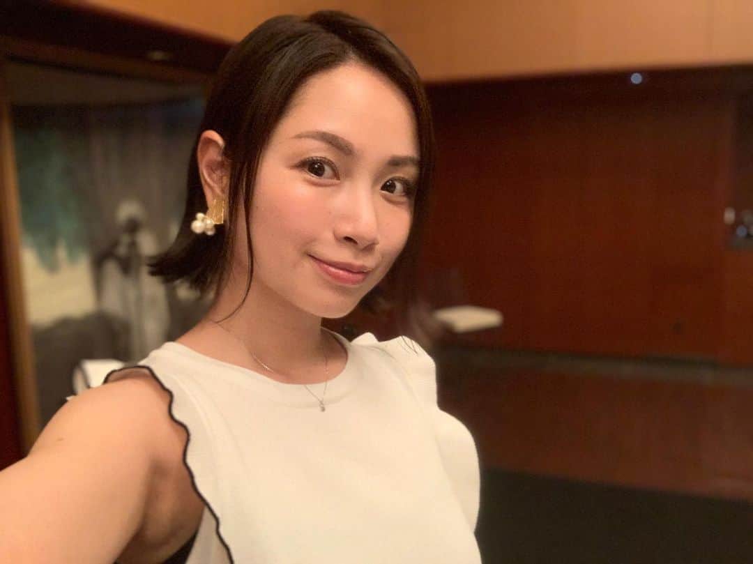 寺田有希さんのインスタグラム写真 - (寺田有希Instagram)「舞台 #推定恋愛 千秋楽終わりましたあああ！！！！ ・ ・ 4度目の出演。 いろんな想いを抱えながらも、とにかくお客様に楽しんでもらえる作品を…！と、挑んだ結果……… ・ ・ 千秋楽の終演後。 お客様がキラキラ輝いているように見えました。何か温かなものを持って帰って頂けたのなら本望です ・ ・ 素敵なメンバーだったなあ… 1人1人との写真を載せてみた(*´꒳`*) 本当に、本当に素敵で、仲間に入れて幸せでした ・ ・ プロデューサーの千代さん(@shota_chiyo )とだけ写真を撮り忘れたのは、内緒ね🤫笑笑 ・ ・ ご来場ありがとうございました！ とりあえず打ち上がってきます！！ ・ ・ #舞台 #千秋楽 #ご来場ありがとうございました #寺田有希 #teradayuki」6月16日 22時02分 - terada_yuki