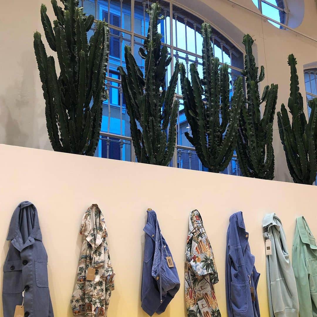 アルテアのインスタグラム：「SS20ALTEASHOWROOM  #alteamilano #cool #fashion #menswearfashion #photooftheday #instagood」
