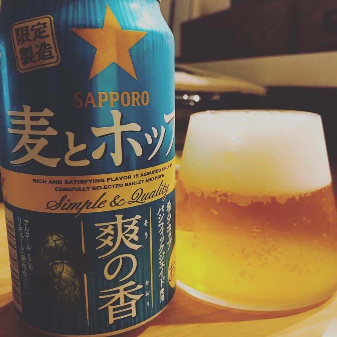 堀井亮佑のインスタグラム：「最近の第3ビールは普通のビールとあまり変わらなくなってる。すごいなあ。#beer #堀井ビールログ #麦とホップ」