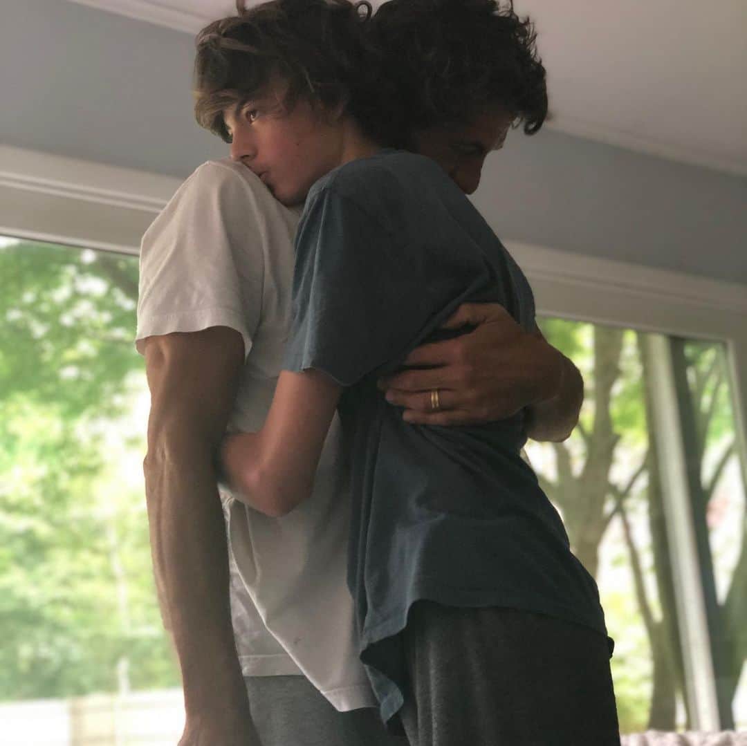 レイラニ・ビショップのインスタグラム：「Happy Father’s Day Love...what a sweet adventure it is 💜」