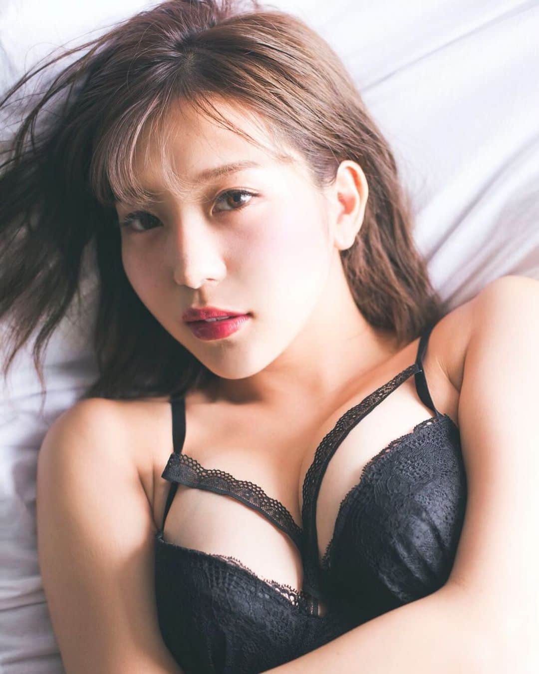 COCOさんのインスタグラム写真 - (COCOInstagram)「. Thank you for always supporting me ✨ I hope tomorrow will be a good day 🌈 good night 🌙 🌍 . #gravure #gravureidol #japanesegirl #asiangirl #asiangirls #goodnight #girlswholift #bikini #グラビア」6月16日 22時52分 - coco_coco000
