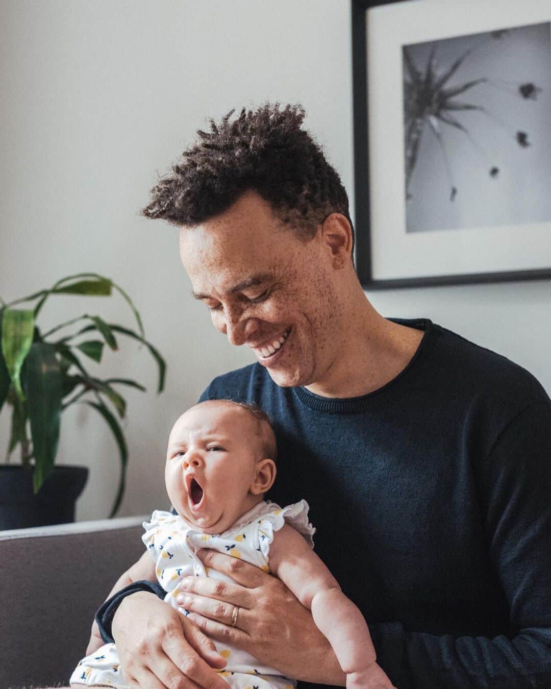 Club Monacoのインスタグラム：「Here's to you, dad. Celebrating Father's Day with a few of our favorite dads who embrace fatherhood with class and style. In their own words: ⠀⠀⠀⠀⠀⠀⠀⠀⠀ "I've been reflecting on my childhood and my new role as a dad. It brought me back to growing up in a single parent home and the importance of being present in a child's life. To be present, I've had to truly focus on decluttering aspects of my life from my priorities to my style. With time flying by and always being on the go, I focus on keeping my looks timeless, minimalist, and clean." ⠀⠀⠀⠀⠀⠀⠀⠀⠀ - Taha Muharuma, @tahaphoto, photographer, creative, and dad to newborn, Jada 📸 @mr_aznar」