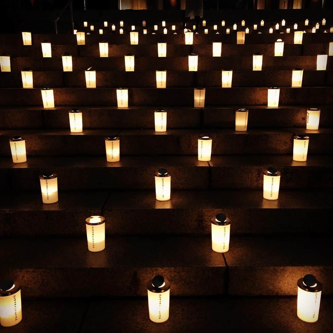 榎戸教子さんのインスタグラム写真 - (榎戸教子Instagram)「ホッとする暖かい色。 電気を消してローソクを灯そう。 #100万人のキャンドルナイト」6月16日 23時12分 - noriko_enokido