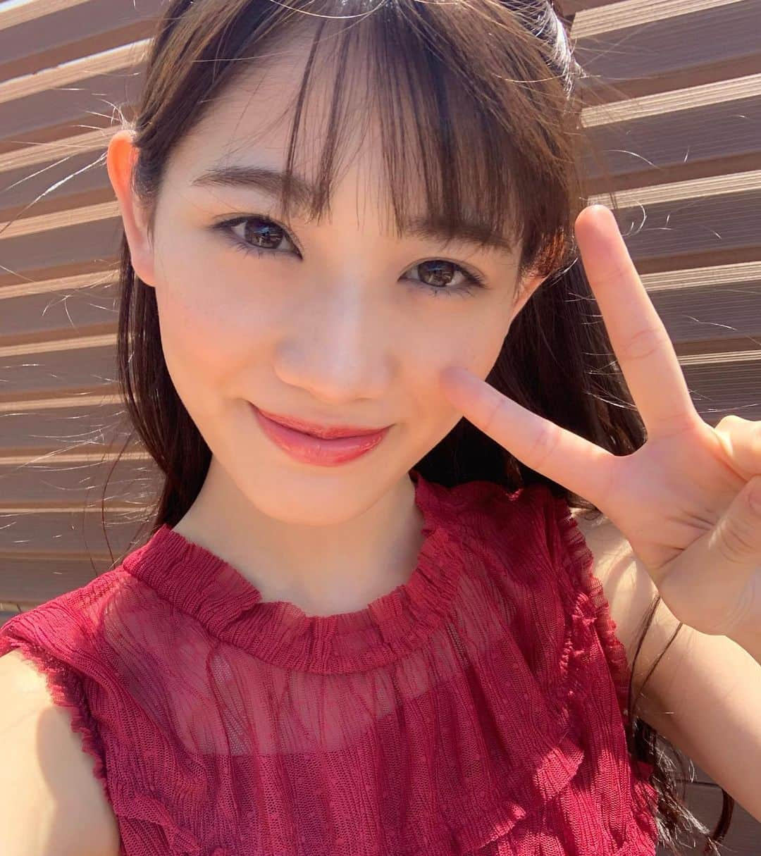 秋本帆華さんのインスタグラム写真 - (秋本帆華Instagram)「. 天気も景色も最高♪ 素敵な衣装を身に纏って👗👠 なんだか成功女子っぽい？笑  #teamshachi #失敗女子 #お台場」6月16日 23時19分 - honoka_akimoto_official