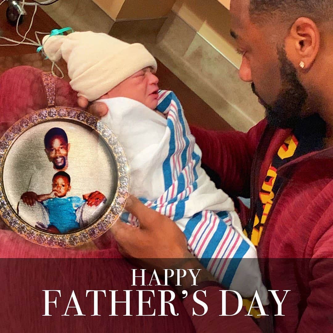 ジョン・ウォールのインスタグラム：「Happy Father’s Day Pops! Keep watching over us,  Luv ya❤️ And to all the Dads, let’s enjoy our day‼️ #RIPJCW #ACW #Wallway」