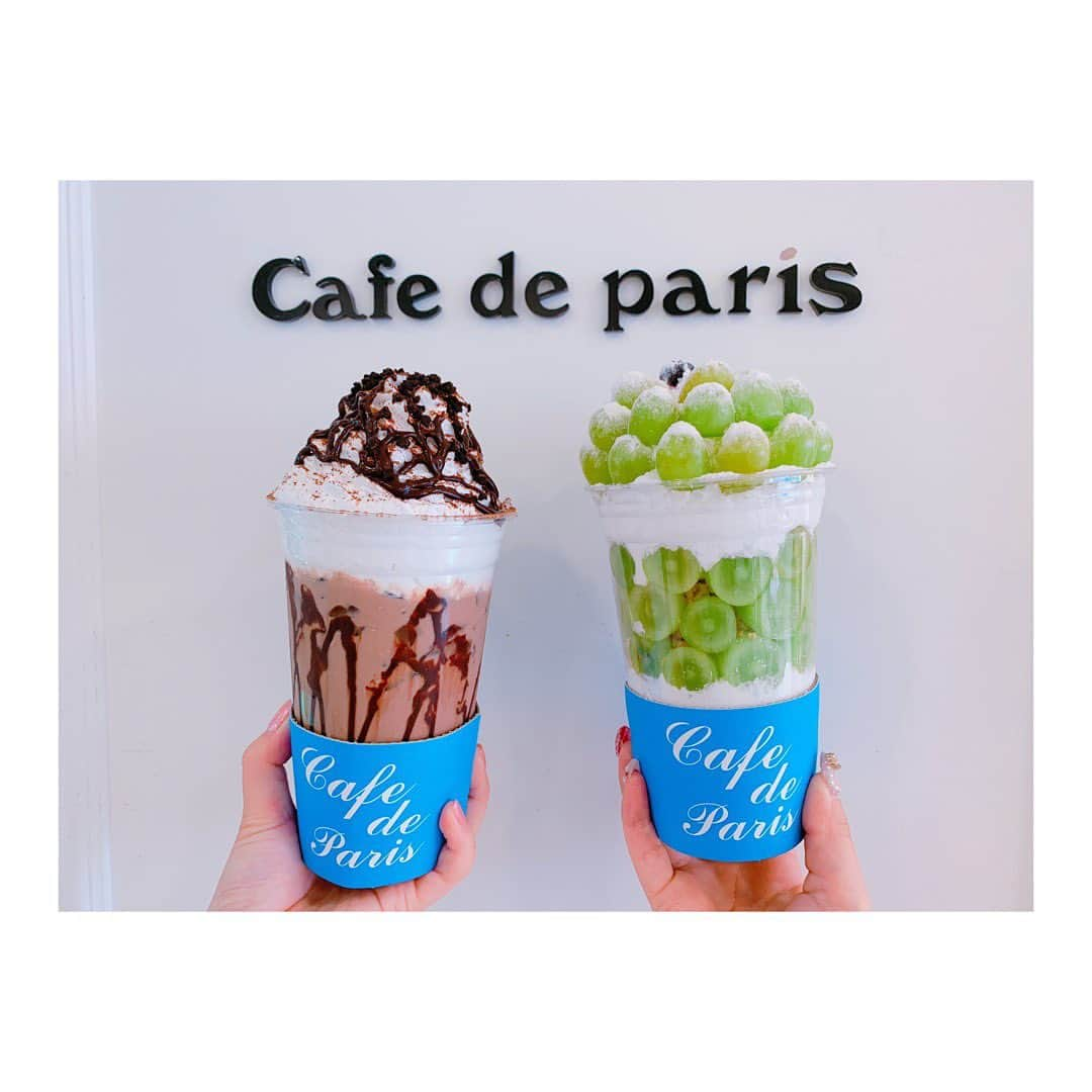 太田里織菜さんのインスタグラム写真 - (太田里織菜Instagram)「. 韓国明洞の"Cafe de paris"💓 . マスカットボンボンと チョコレートドリンクを親友の半分ずっこ✨ . 中にシャーベット入ってたりして ほんっとに美味しかった！ 東京にも期間限定でお店出てたりするからまた食べに行きたい💓 . #らぶどる #韓国 #韓国旅行 #韓国明洞 #明洞 #韓国カフェ #明洞カフェ #ボンボン #Cafedeparis #マスカットボンボン」6月16日 23時47分 - riopyon1231