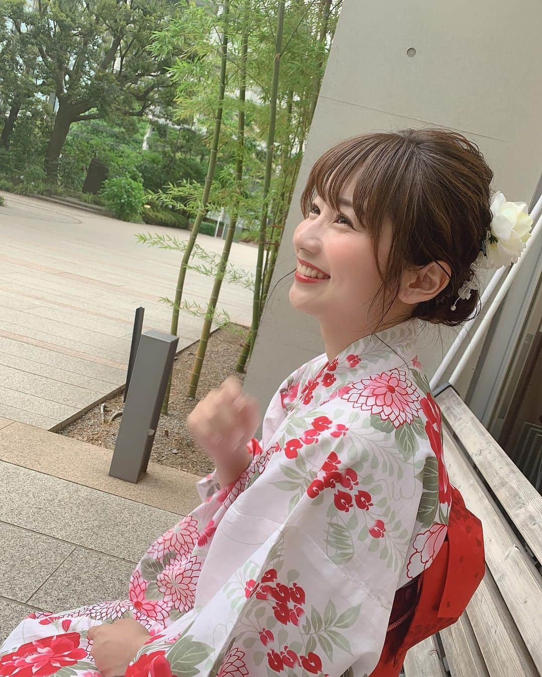 細沼紗花さんのインスタグラム写真 - (細沼紗花Instagram)「. . この日学校内で1人だけ 浴衣姿で歩き回ってたからかなり恥ずかしかった😂 1年ぶりに着た！もう夏が来るね〜🍧 そして2019年度の國學院ミスコンも始まるね！！💓 プチ情報解禁お楽しみに🎐♡ . #國學院#ミスコン#ミス國學院#細沼紗花#撮影モデル#撮影#オフショ#撮影オフショ#ポートレート#被写体#モデル#サロモ#浴衣#浴衣ヘア#和装」6月16日 23時49分 - sayaka_hosonuma