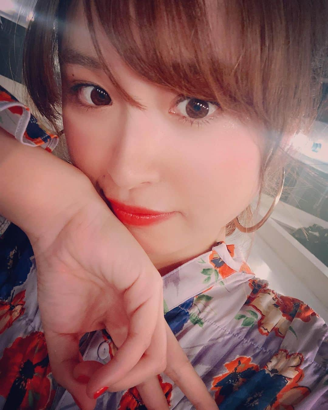 脇田もなりさんのインスタグラム写真 - (脇田もなりInstagram)「やついフェス楽しかったぁ🥰 やついさん！！ 本当に今日はありがとうございました♪ やついフェス大好きだ〜💕 新曲 エスパドリーユでつかまえて、ハイウェイ、Love time line 披露しました！ #live #singer #📸 #やついフェス #最高」6月16日 23時58分 - monariwakita