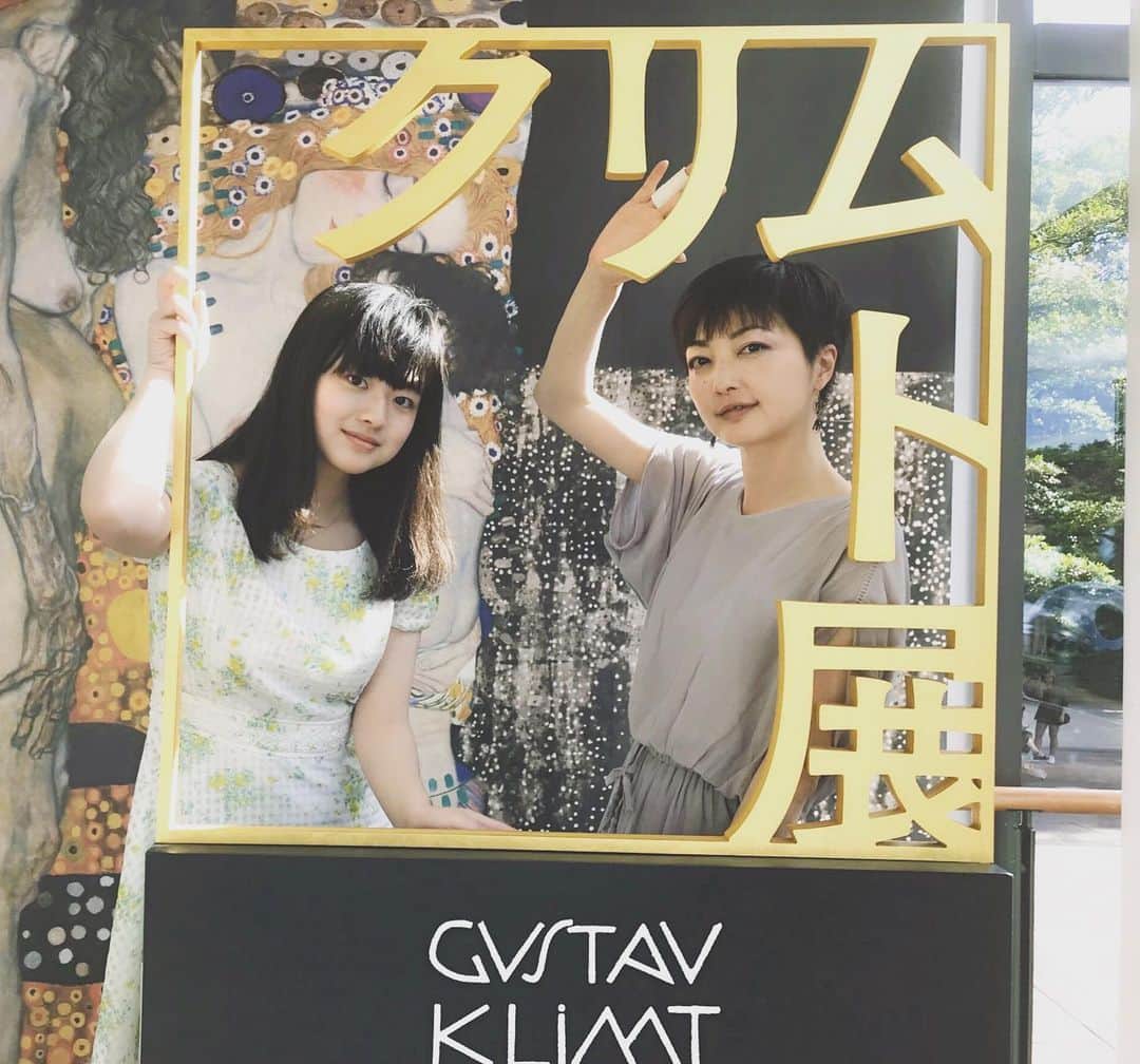野本かりあのインスタグラム：「大混雑のクリムト展へ。 特に女性として生まれて来たからには、この目で見れて良かったなとさえ思える。 色々深い。 #クリムト展」