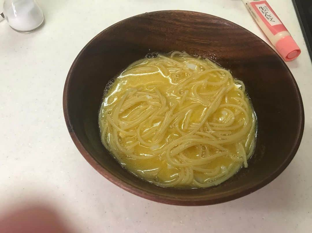 プー・ルイさんのインスタグラム写真 - (プー・ルイInstagram)「レンジで簡単！ ってバズってたパスタ作った！  #プールイのくらし #自炊女子  #電子レンジ」6月17日 0時55分 - pour_lui0820