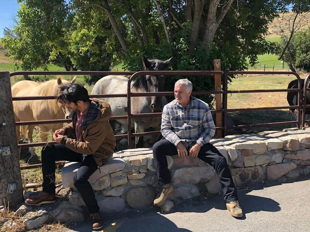 タイラー・ポジーさんのインスタグラム写真 - (タイラー・ポジーInstagram)「From you teaching me to ride a bike to hanging with some horses on our motorcycle ride across the states. If the world doesn’t end soon, maybe I can be a pops just like you to a little Pose」6月17日 1時07分 - tylerposey58