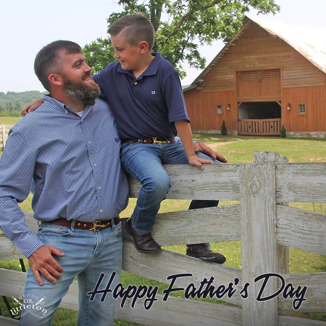 のインスタグラム：「"A father is neither an anchor to hold us back nor a sail to take us there, but a guiding light whose love shows us the way." – Unknown  To all of our guiding lights, whether earthly or heavenly, we thank you and honor you today! Happy Father’s Day!! #HappyFathersDay #FathersDay #Dad #GuidingLight #THANKYOU #Leather #Leathergoods #Handmade #Handcrafted #MyColStyle #ColonelLittleton #Tennessee #MadeInUSA #madeinamerica #americanmade」