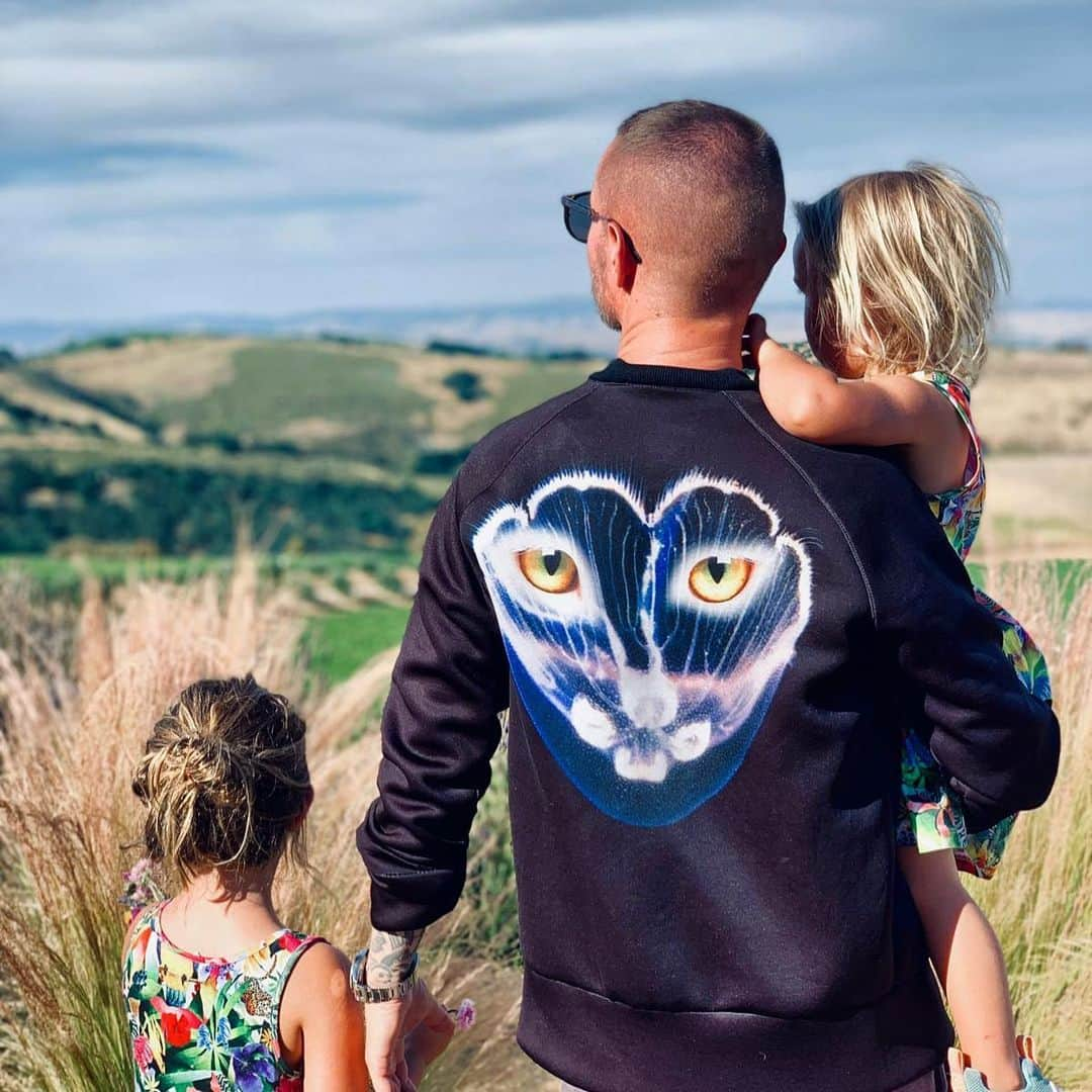 ギャランティスさんのインスタグラム写真 - (ギャランティスInstagram)「Happy Father’s Day #seafoxnation !! 🦄😃❤️」6月17日 1時14分 - wearegalantis