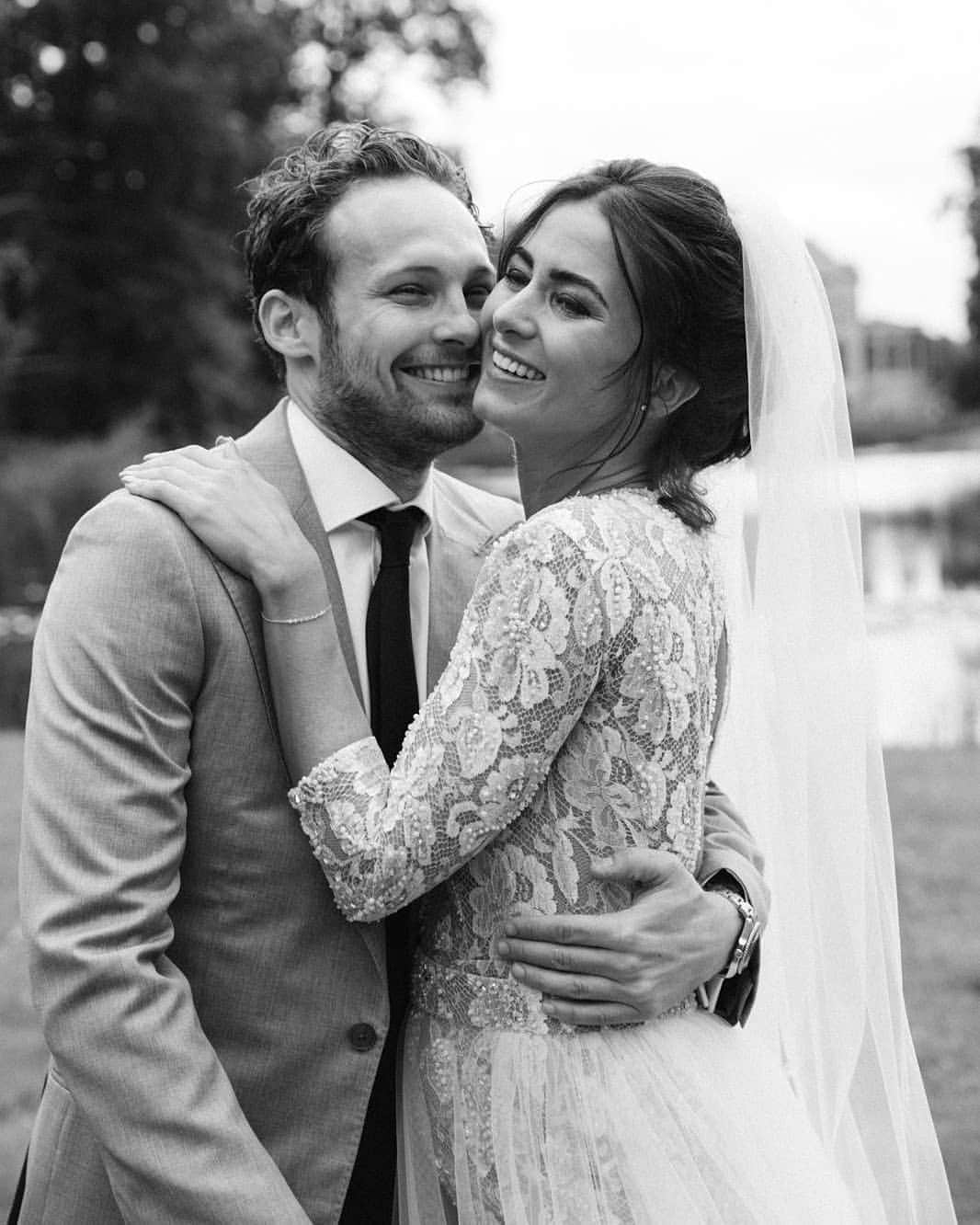 デイリー・ブリントのインスタグラム：「Finally i can say, You are mine! Look at her.. my beautiful wife, Mrs Blind. I LOVE YOU❤️ I can't find the words to describe this weekend, the moments I saw my wife, my family and even some of my friends having tears of happiness during the day, the moments when I had a second to look around and saw all the emotions of the people we love were priceless. Big smiles and tears of happiness all weekend long! The words our family and friends said we will never forget. Thank You 🙌🏻」