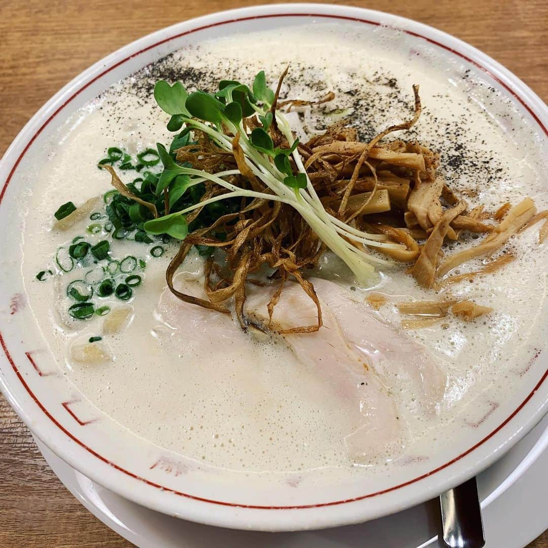 日岡なつみさんのインスタグラム写真 - (日岡なつみInstagram)「深夜のめしてろ〜 らーめん率🍜🍜🍜」6月17日 1時21分 - hiokanatsumi