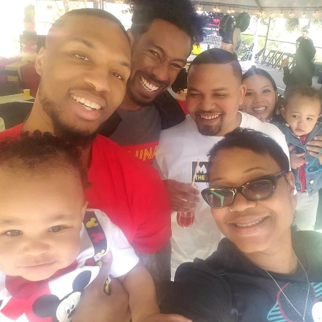 デイミアン・リラードさんのインスタグラム写真 - (デイミアン・リラードInstagram)「Happy Fathers Day to y’all!」6月17日 1時24分 - damianlillard