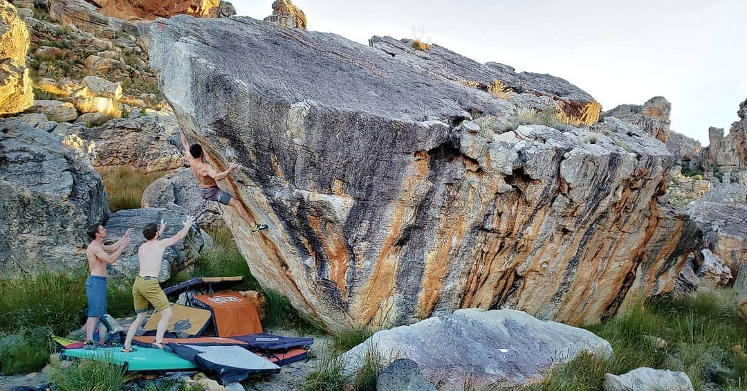 ペイジー・クラッセンのインスタグラム：「@thiloschroeter vs. Speed of Sound (V14). The boulder lost this round.」