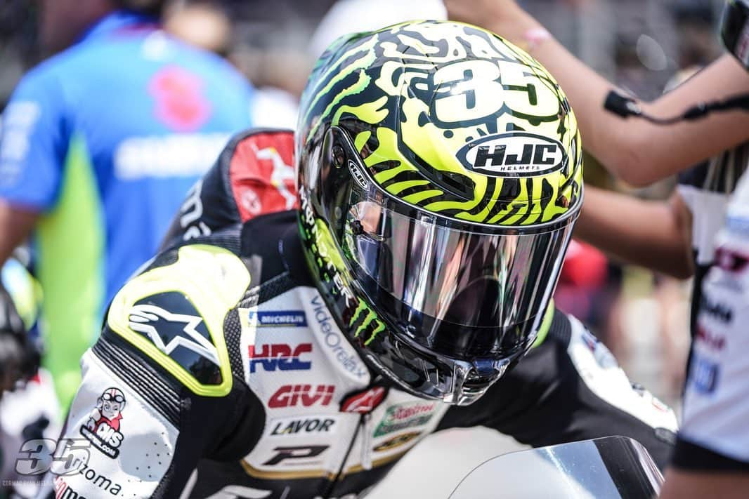 カル・クラッチローさんのインスタグラム写真 - (カル・クラッチローInstagram)「Bad mistake today and lost chance of the podium. But at least my crash today won’t be talked about … Thanks @lcr_honda @monsterenergy」6月17日 1時41分 - calcrutchlow