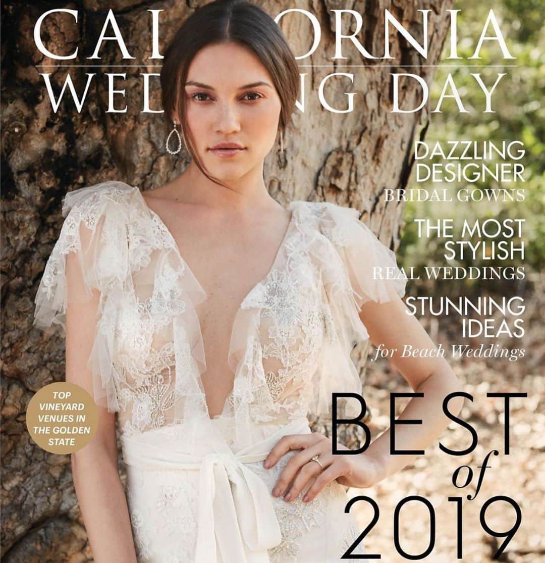 カイトアンドバタフライさんのインスタグラム写真 - (カイトアンドバタフライInstagram)「Want to know the best wedding gowns of 2019?!! @californiaweddingday !! OUT NOW! #kiteandbutterfly #californiaweddingday #juneissue」6月17日 12時54分 - kiteandbutterfly