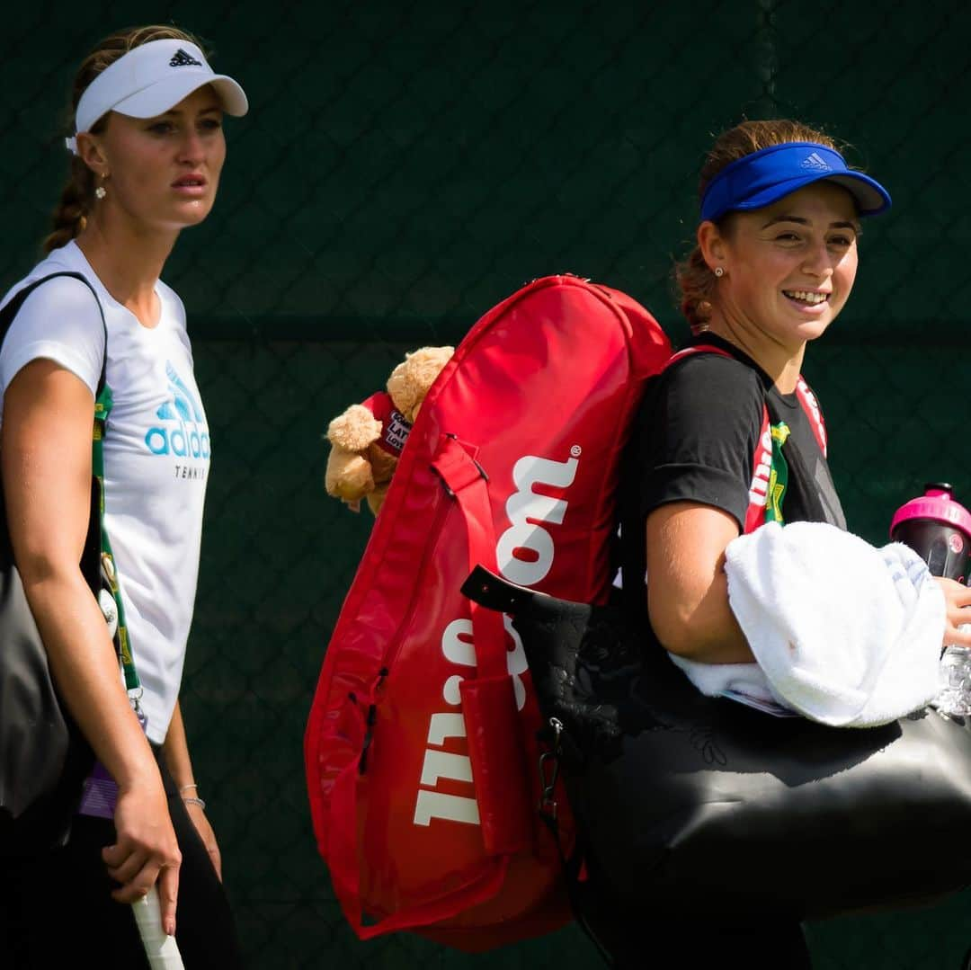 WTA（女子テニス協会）さんのインスタグラム写真 - (WTA（女子テニス協会）Instagram)「Who’s ready for the #NatureValleyClassic?! 😄🎾🙏」6月17日 11時25分 - wta