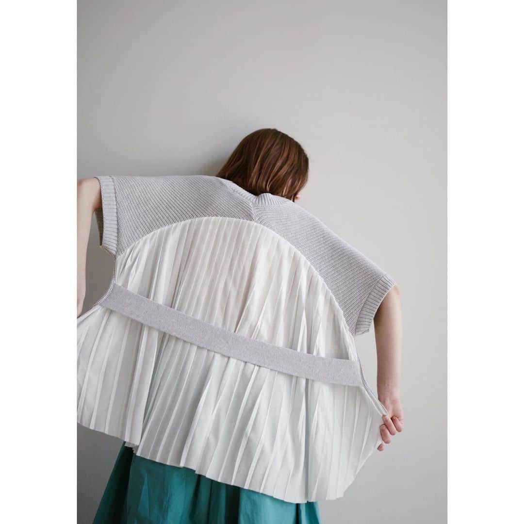 のインスタグラム：「FRAPBOIS 2019-20 AUTUMN/WINTER COLLECTION 「MOTHER」  #frapbois #フラボア #2019 #2020 #19aw #collection #コレクション #mother #マザー #tokyo #japan」
