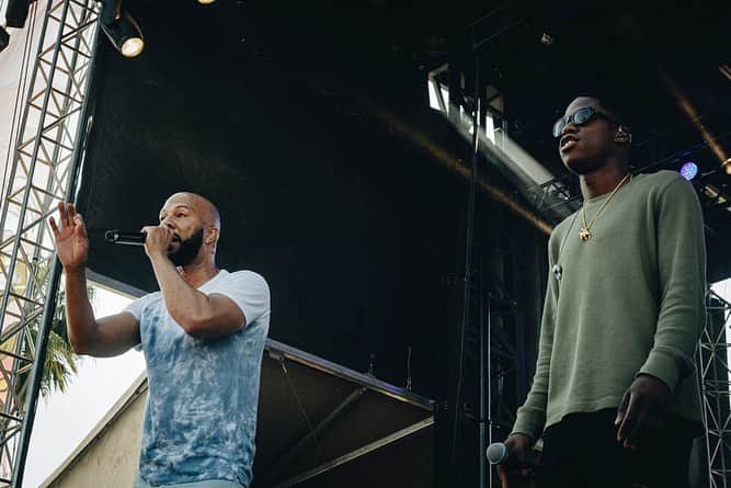 コモンさんのインスタグラム写真 - (コモンInstagram)「Great time performing at Smoking Grooves in Long Beach getting to do my new song HER Love with the great @DanielCaesar. 📸 by @SadeCJoseph.」6月17日 12時16分 - common