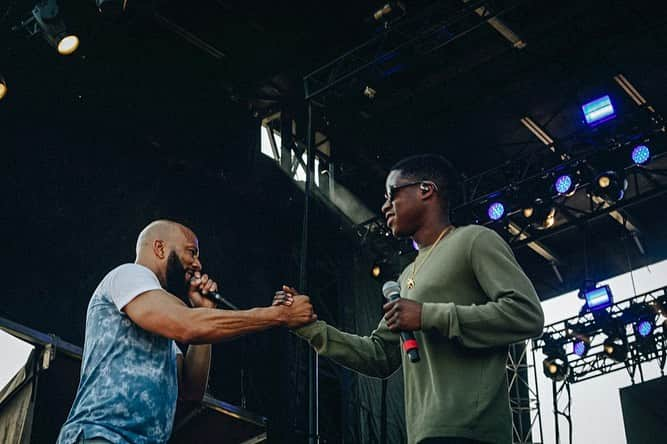 コモンさんのインスタグラム写真 - (コモンInstagram)「Great time performing at Smoking Grooves in Long Beach getting to do my new song HER Love with the great @DanielCaesar. 📸 by @SadeCJoseph.」6月17日 12時16分 - common