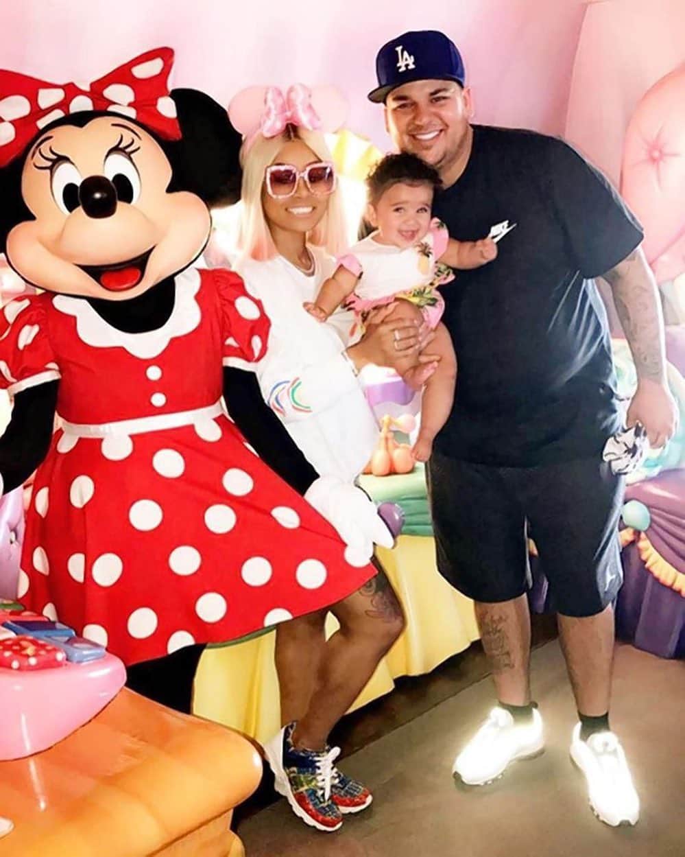 E! Onlineさんのインスタグラム写真 - (E! OnlineInstagram)「Rob Kardashian had his lawyer tell Blac Chyna he did not want Dream on her new show and now Blac Chyna is firing back: "It is very unfortunate that Rob could not simply have an adult conversation with me.” Link in bio. (📷: Instagram)」6月17日 4時04分 - enews