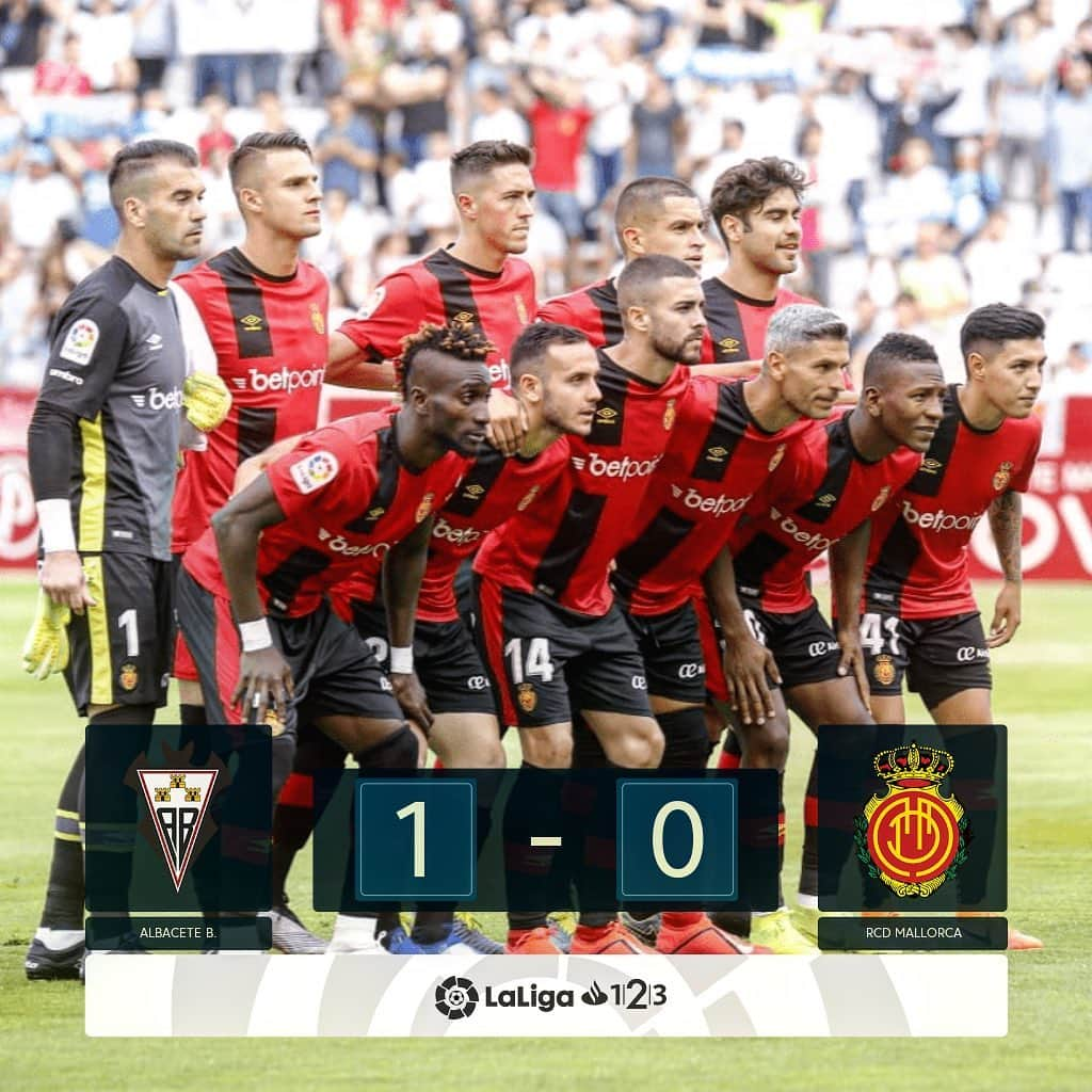 LFPさんのインスタグラム写真 - (LFPInstagram)「@rcdmallorcaoficial will face @rcdeportivo for a place in #LaLigaSantander next season! 🙌🏻❤️🙌🏻 • #RCDMallorca #PlayOffLaLiga123 #LaLiga123 #LaLiga」6月17日 3時57分 - laliga