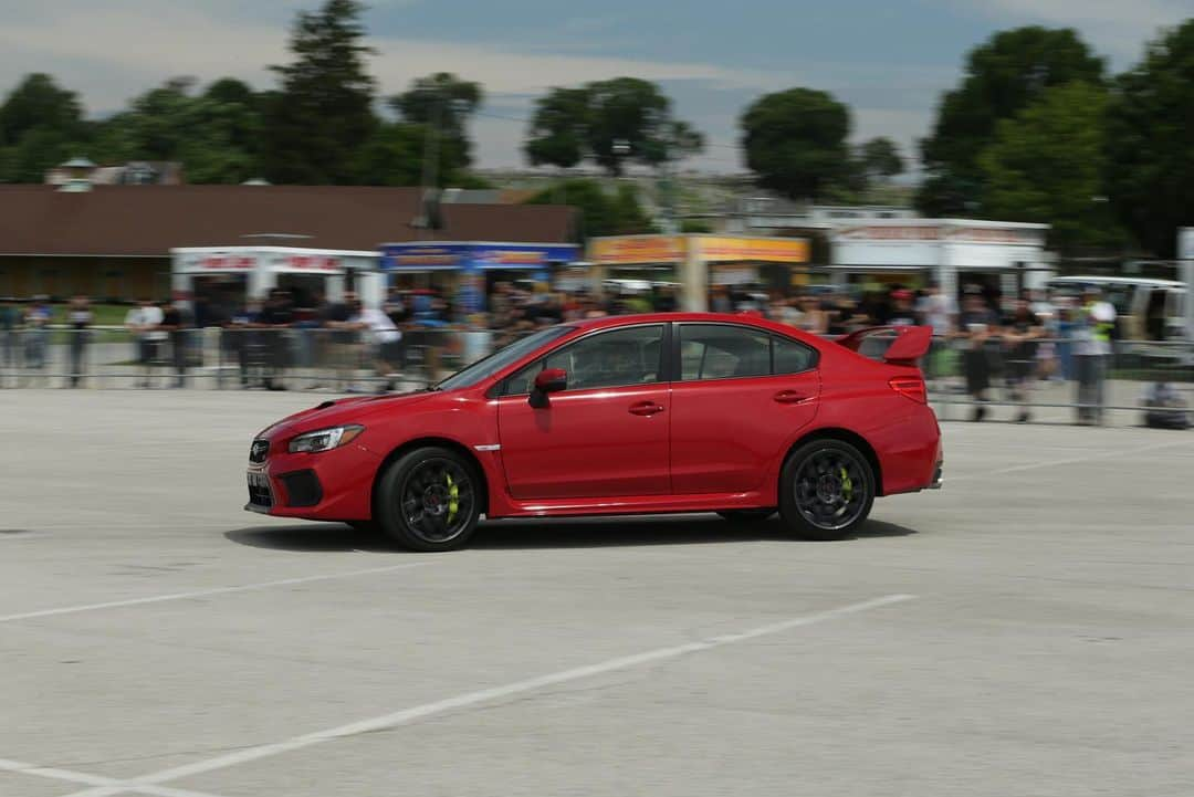 Subaru of Americaさんのインスタグラム写真 - (Subaru of AmericaInstagram)「A few lucky attendees at #boxerfest2019 got to go on a ride along. Come to our next Subaru events for your chance!」6月17日 4時05分 - subaru_usa