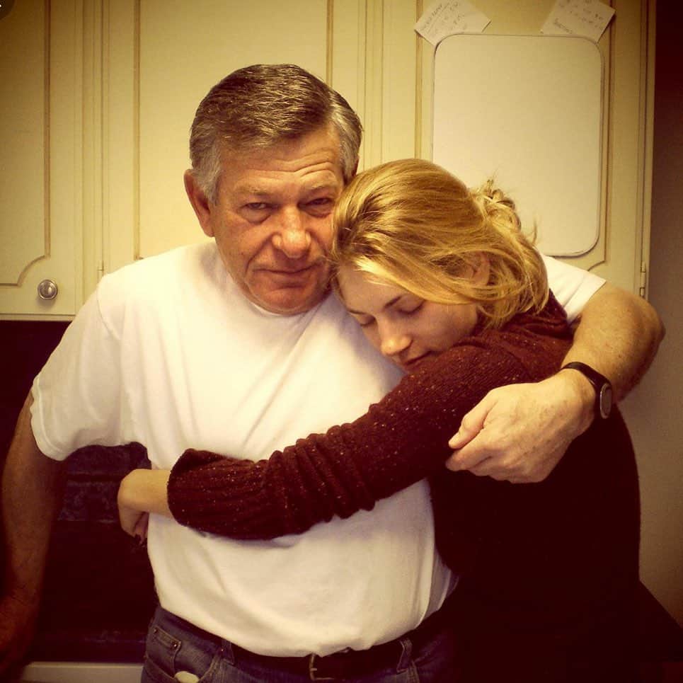キャサリン・ウィニックのインスタグラム：「Happy Father’s Day to the most amazing man I know. Love you Tato! 💙」