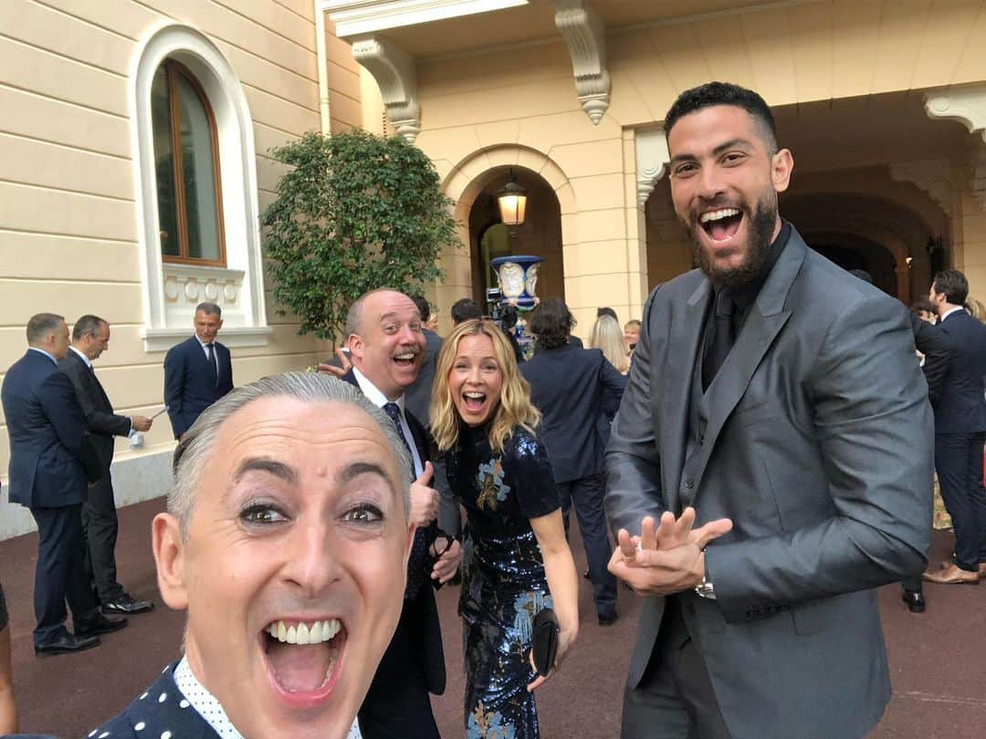 アラン・カミングさんのインスタグラム写真 - (アラン・カミングInstagram)「Photobombing Prince Albert (not a euphemism) with @officialmariabello @zeekozaki and #paulgiamatti at the #montecarlotvfestival」6月17日 5時01分 - alancummingreally