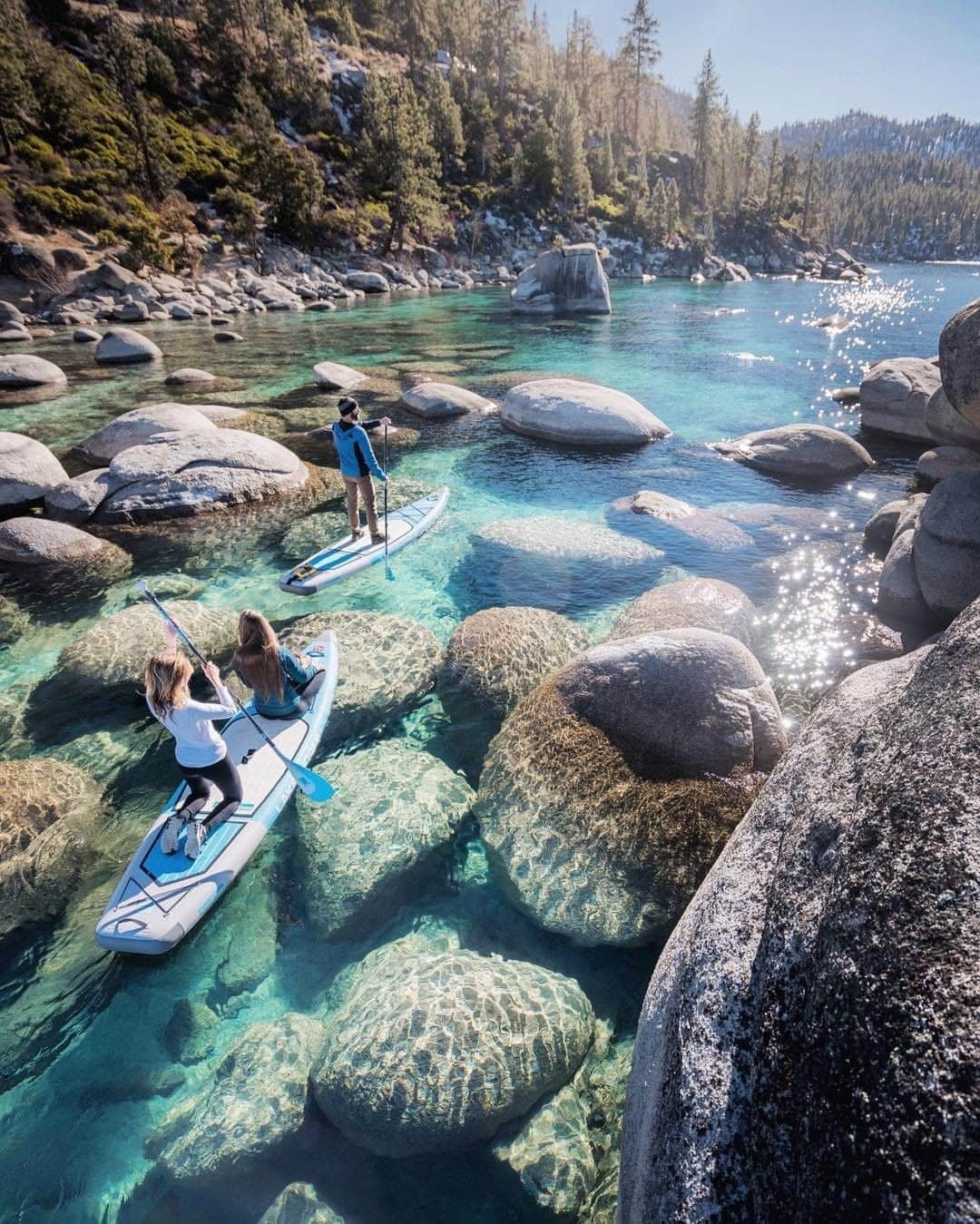 Travel + Leisureさんのインスタグラム写真 - (Travel + LeisureInstagram)「Crystal clear waters in Lake Tahoe 💧Get our list of destinations with the bluest water in the world at the link in bio! 📷@everchanginghorizon」6月17日 5時15分 - travelandleisure