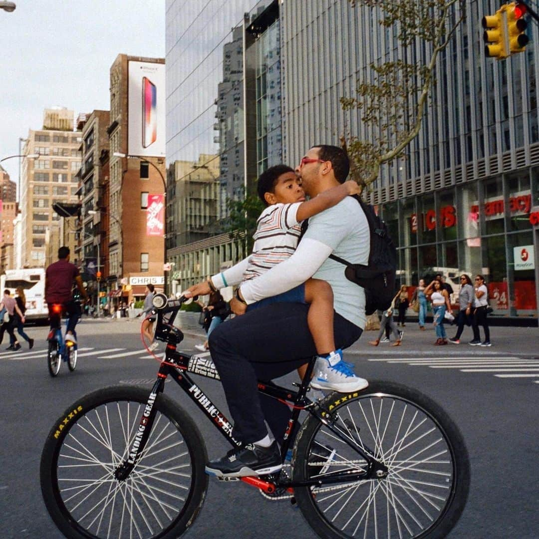 Vogueさんのインスタグラム写真 - (VogueInstagram)「Happy Father’s Day to all fathers and father figures. Photographed by @arnold_daniel」6月17日 6時01分 - voguemagazine